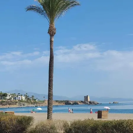 아파트 Marina Beachside *